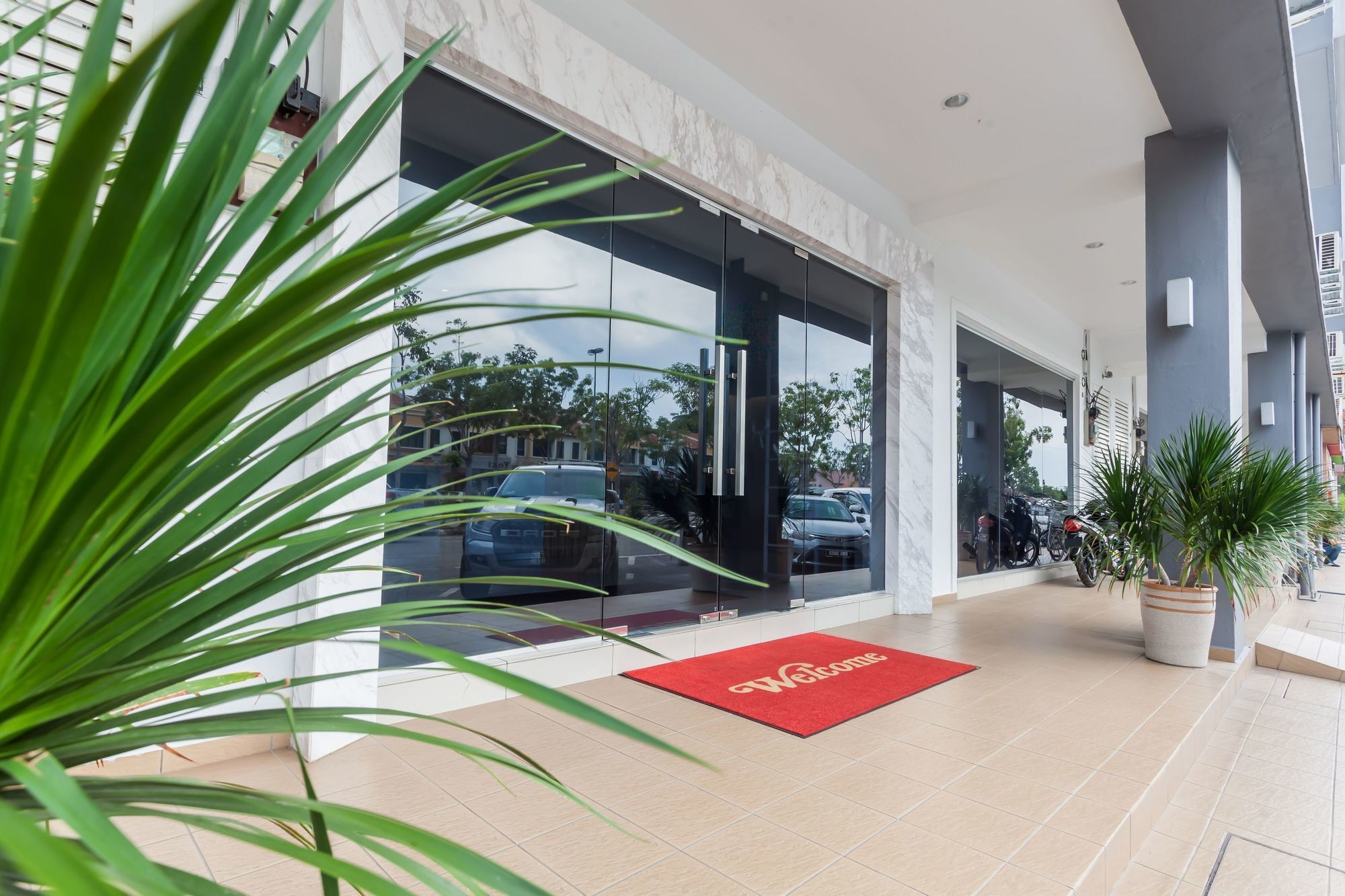 Zen Rooms Pertam Jaya Malacca Exterior photo